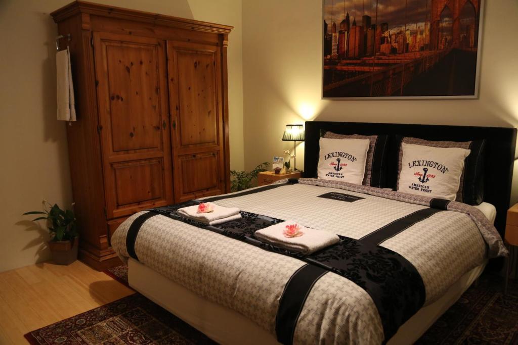 Two Connecting Double Rooms